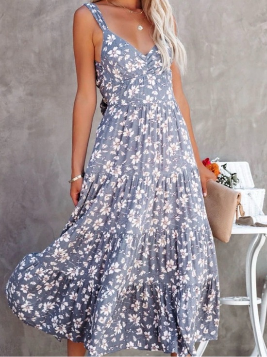 Vici Dresses & Skirts - Vici Blue Floral Midi Dress